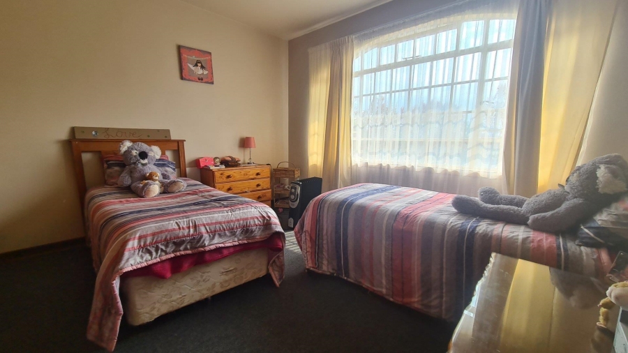 5 Bedroom Property for Sale in Wilgeboom A H North West